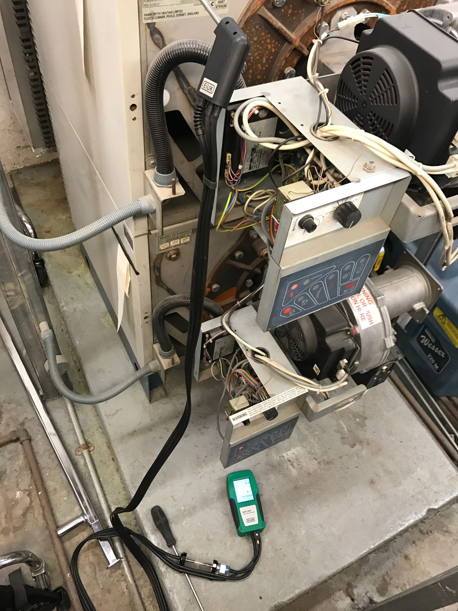 gas safe registered engineer near me Bowdon, WA14